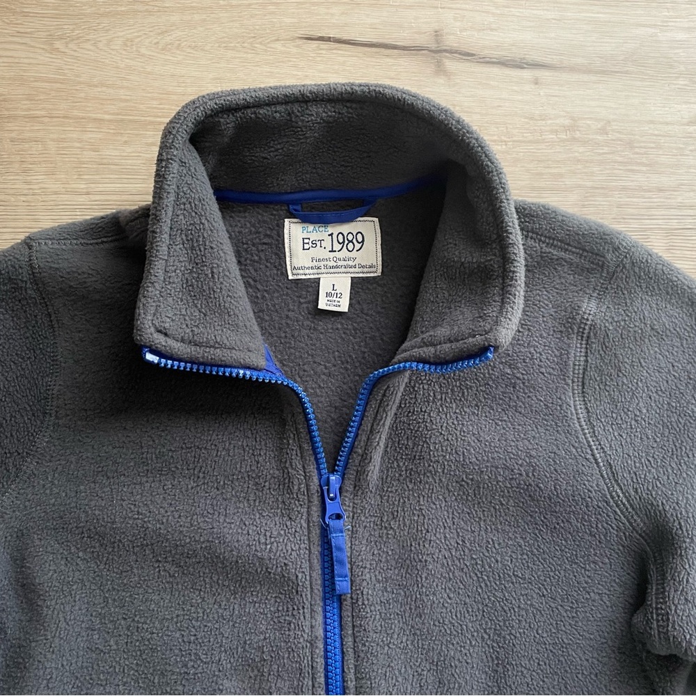 4/$25 | Children’s Place | Gray Zip-Up Fleece Jacket for Boys | L (10-12) - Picture 4 of 5